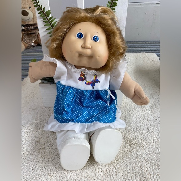 Rare cabbage patch doll with hair - Picture 1 of 5